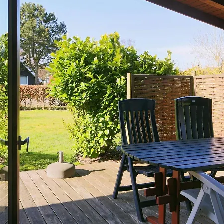 Three-bedroom In 13 Vakantiehuis *