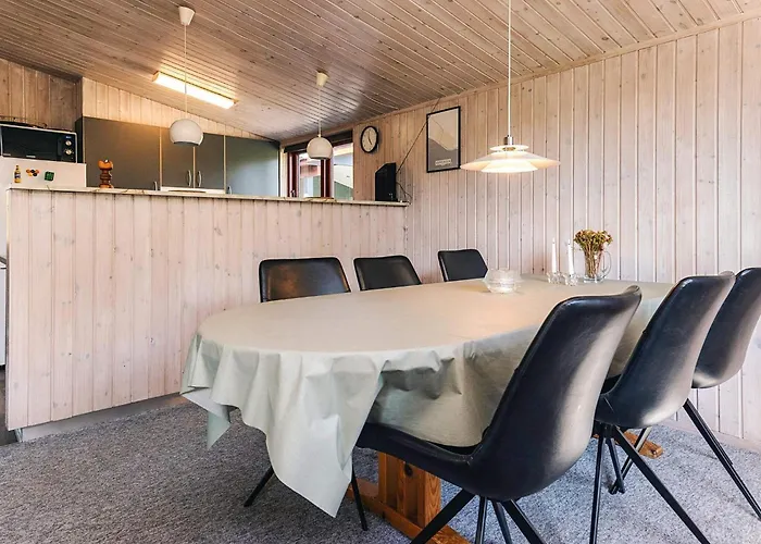 6 Person In Dannemare-by Traum * Dannemare
